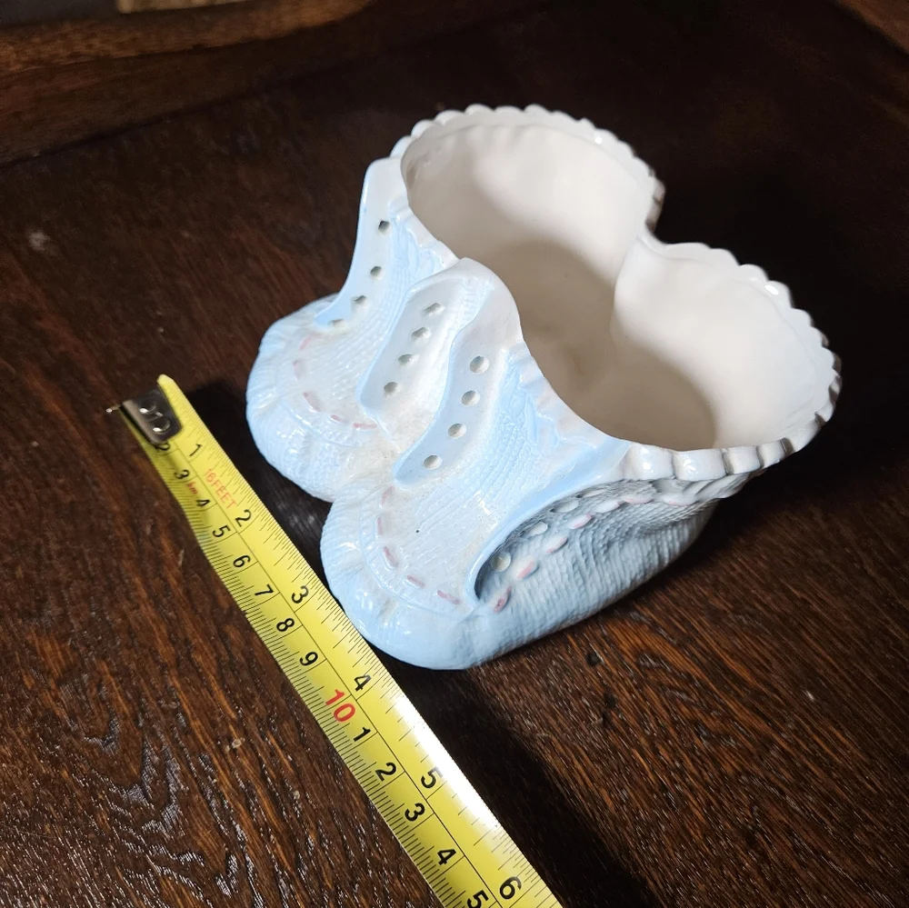 Vintage Inarco Ceramic Baby Shoe Planter .